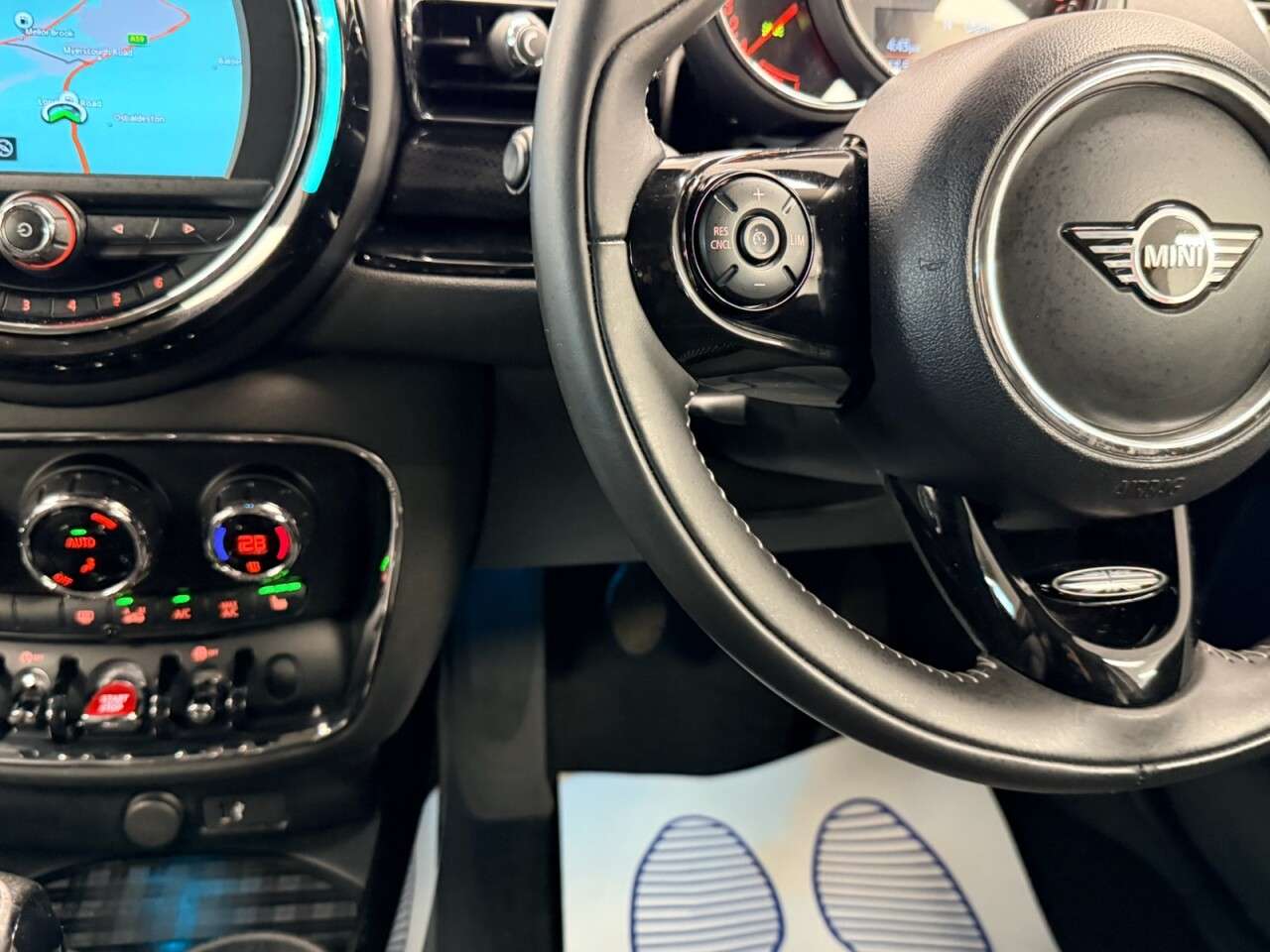 2019 MINI CLUBMAN 2019 MINI CLUBMAN