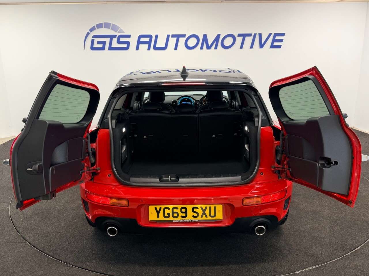 2019 MINI CLUBMAN 2019 MINI CLUBMAN