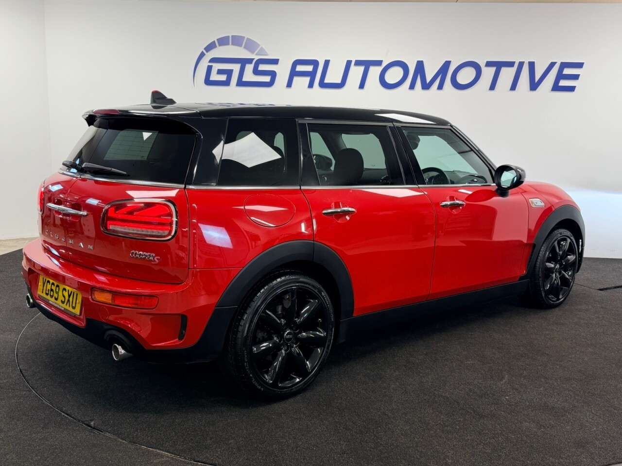 2019 MINI CLUBMAN 2019 MINI CLUBMAN