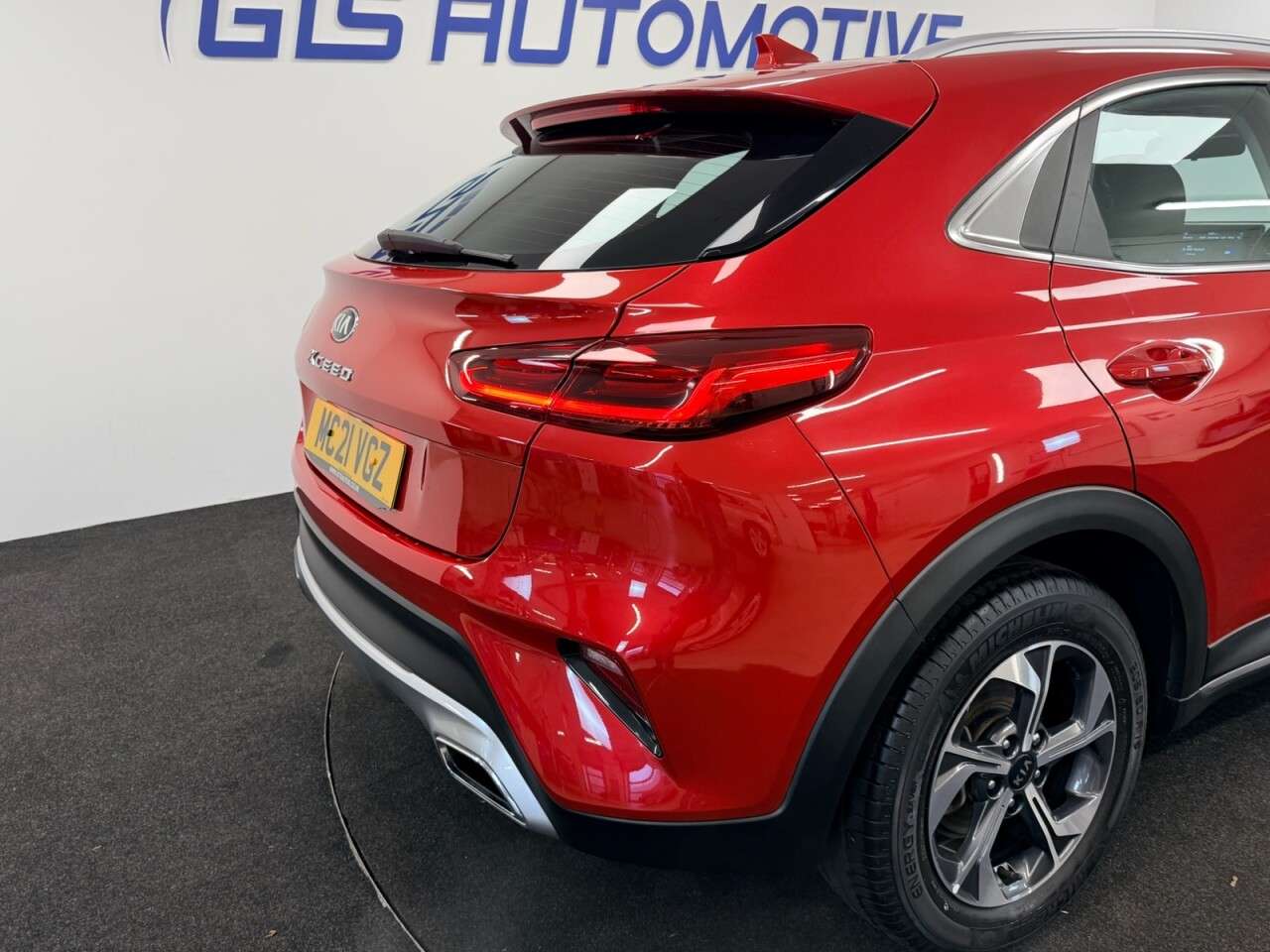 2021 KIA XCEED 2021 KIA XCEED