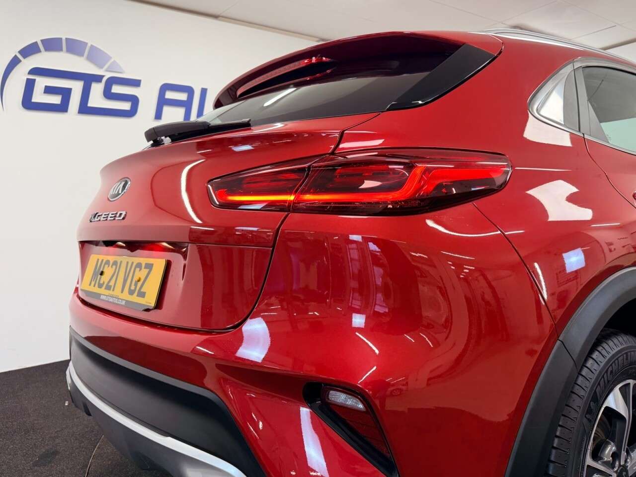 2021 KIA XCEED 2021 KIA XCEED