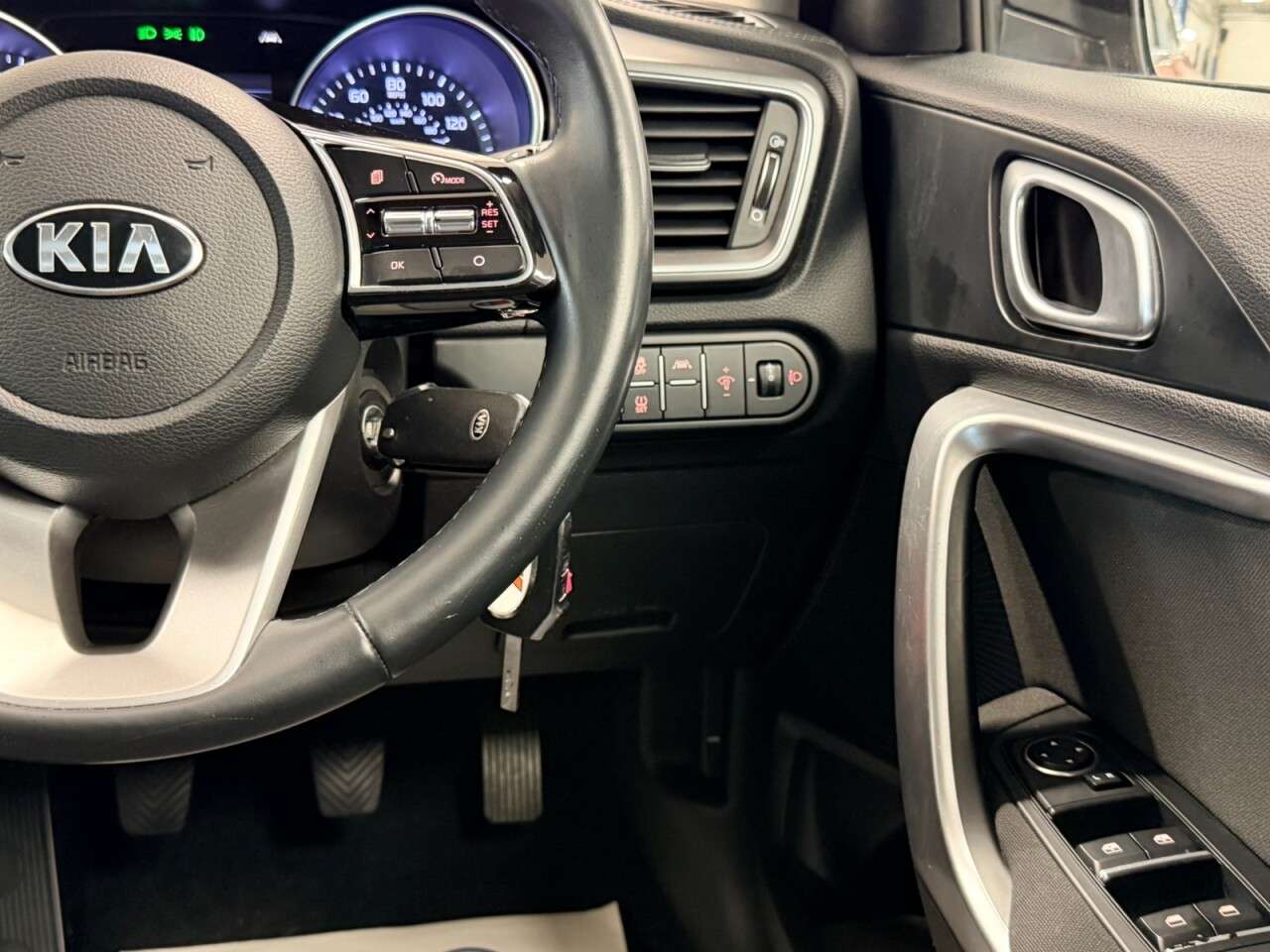 2021 KIA XCEED 2021 KIA XCEED