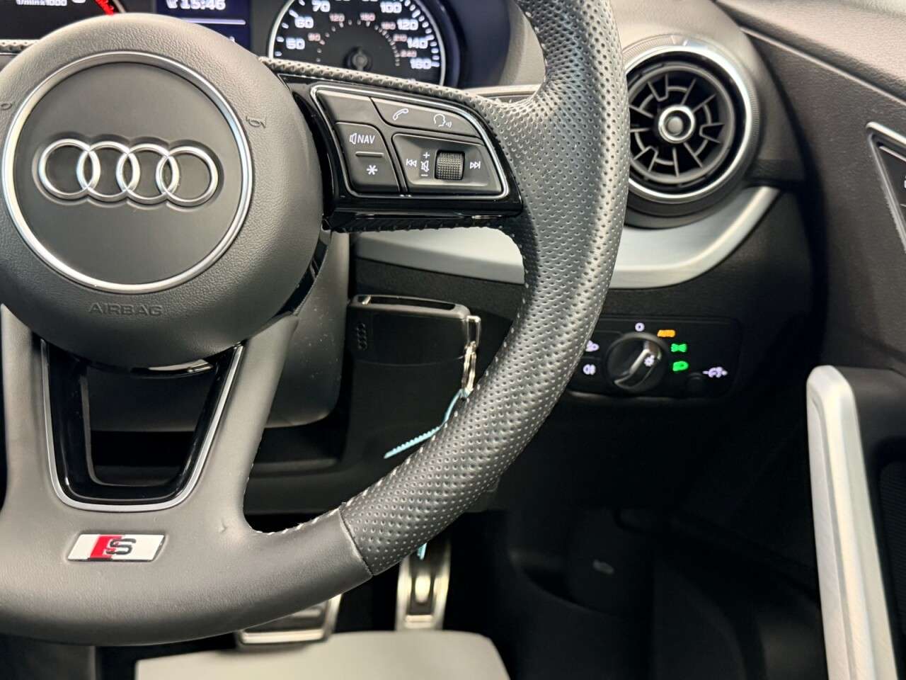 2019 AUDI Q2 2019 AUDI Q2