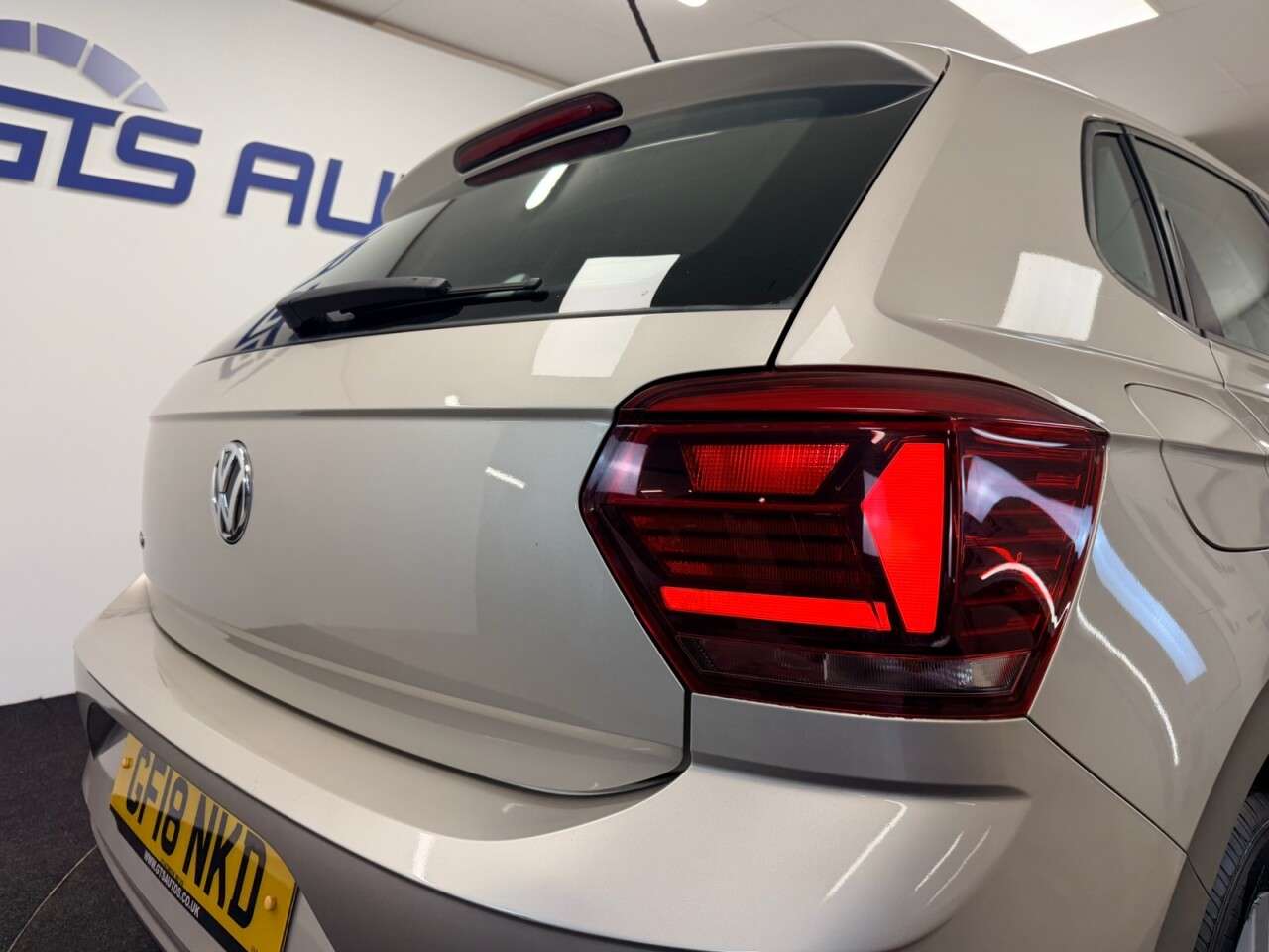 2018 VOLKSWAGEN POLO 2018 VOLKSWAGEN POLO