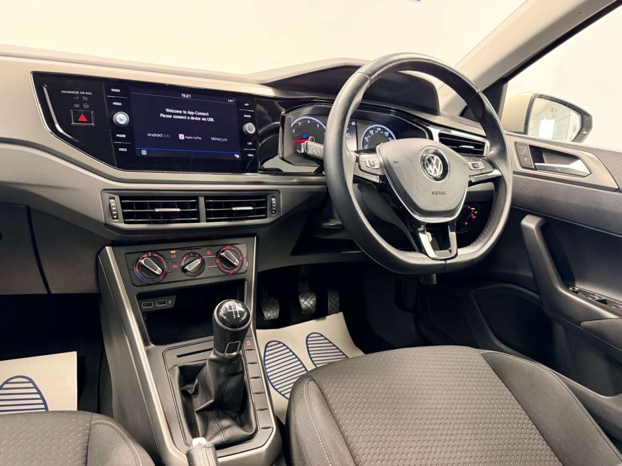 2018 VOLKSWAGEN POLO 2018 VOLKSWAGEN POLO