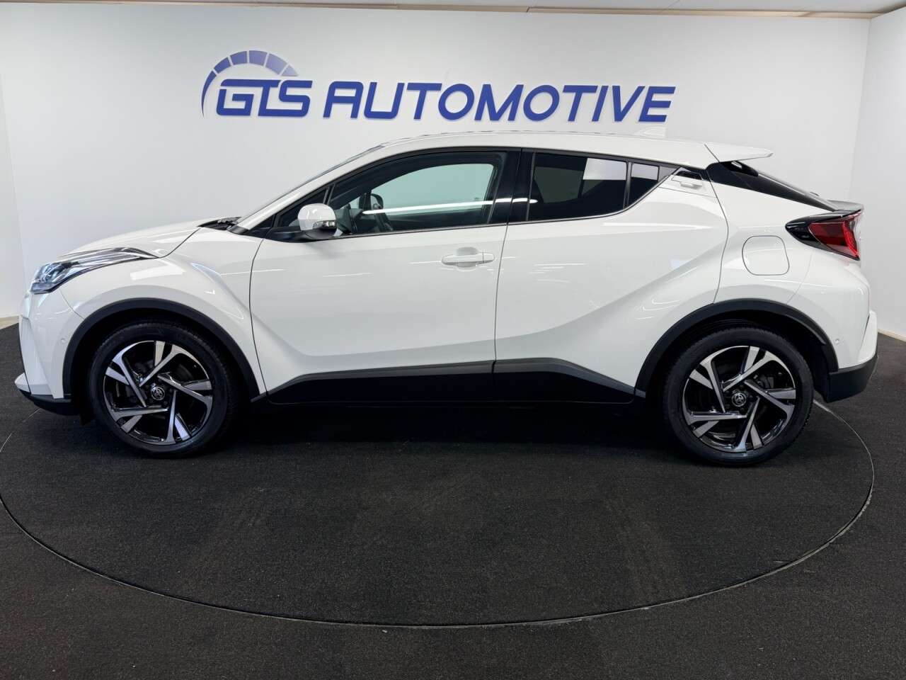 2022 TOYOTA C-HR 2022 TOYOTA C-HR