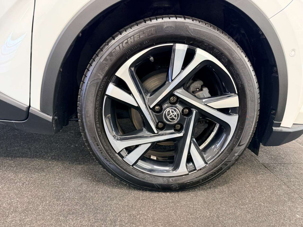 2022 TOYOTA C-HR 2022 TOYOTA C-HR