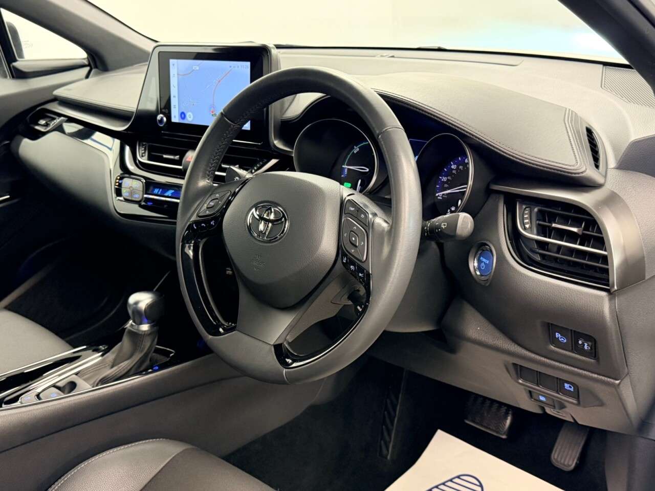 2022 TOYOTA C-HR 2022 TOYOTA C-HR