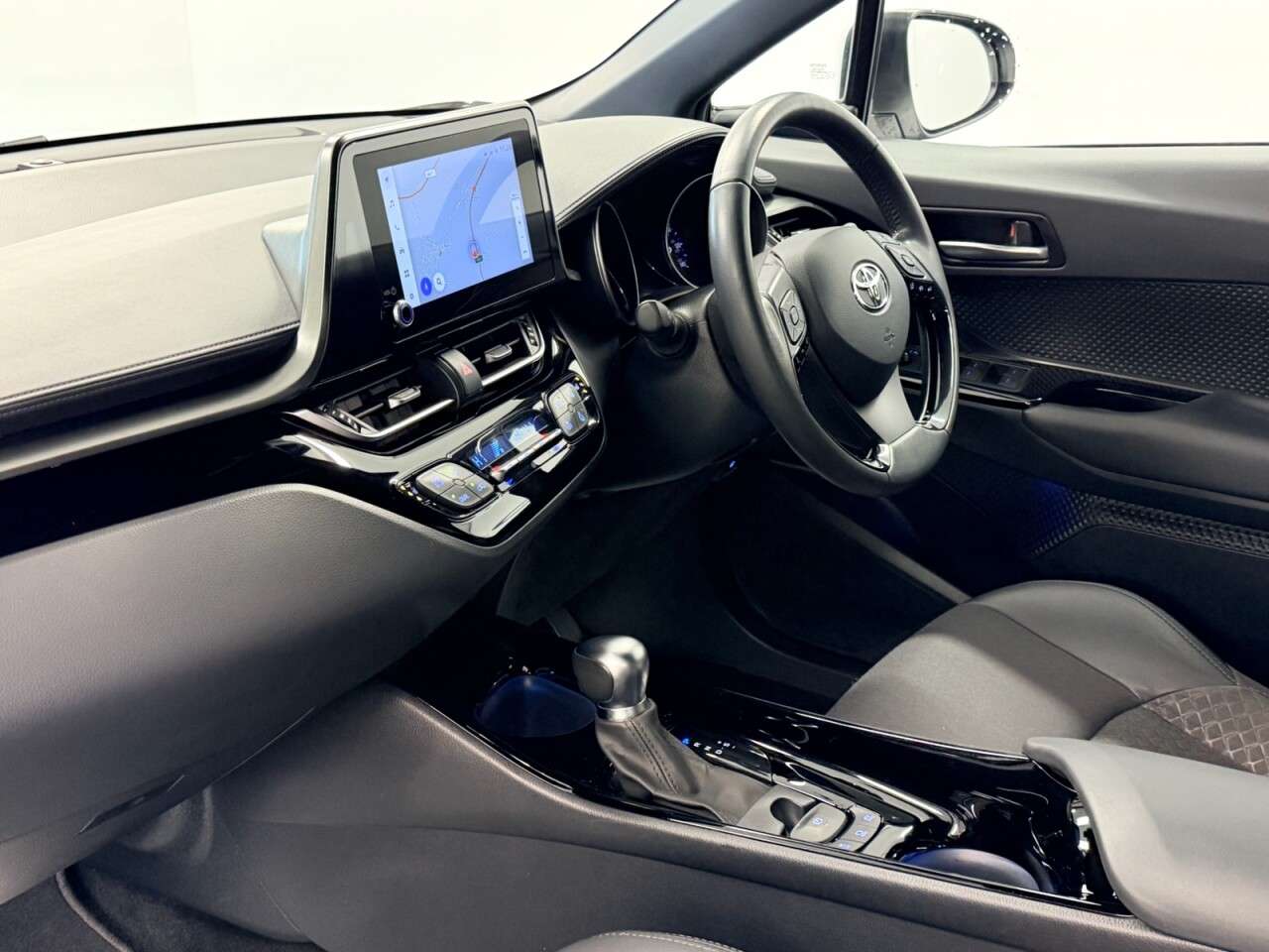 2022 TOYOTA C-HR 2022 TOYOTA C-HR