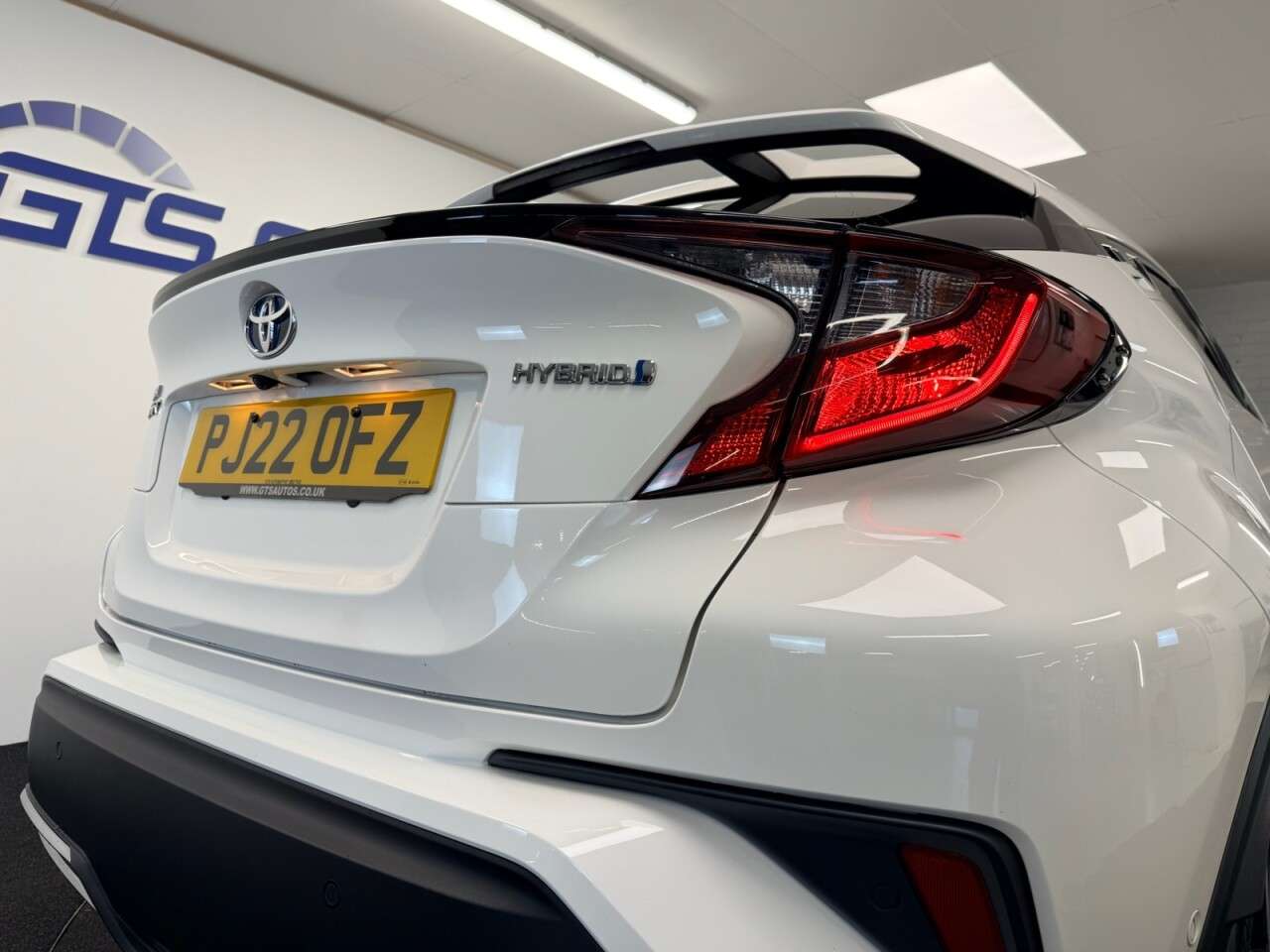 2022 TOYOTA C-HR 2022 TOYOTA C-HR