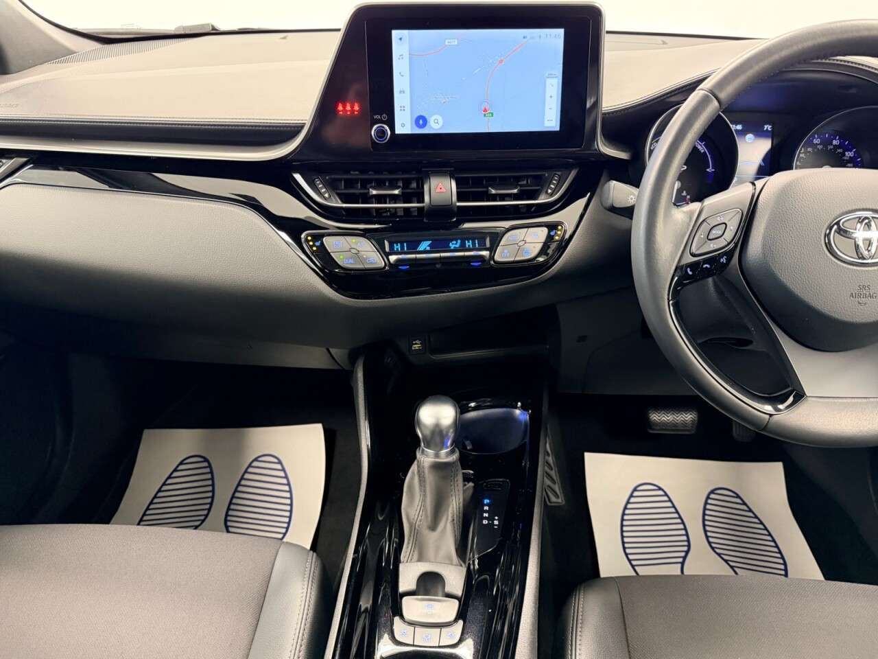 2022 TOYOTA C-HR 2022 TOYOTA C-HR