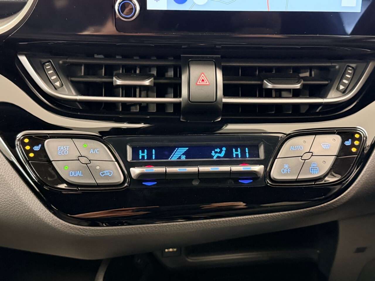 2022 TOYOTA C-HR 2022 TOYOTA C-HR