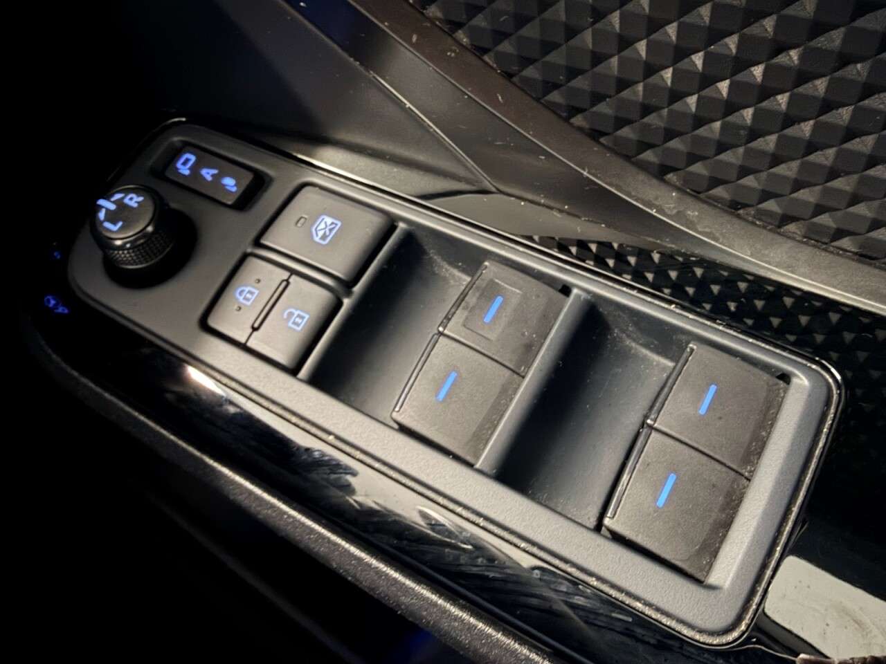 2022 TOYOTA C-HR 2022 TOYOTA C-HR