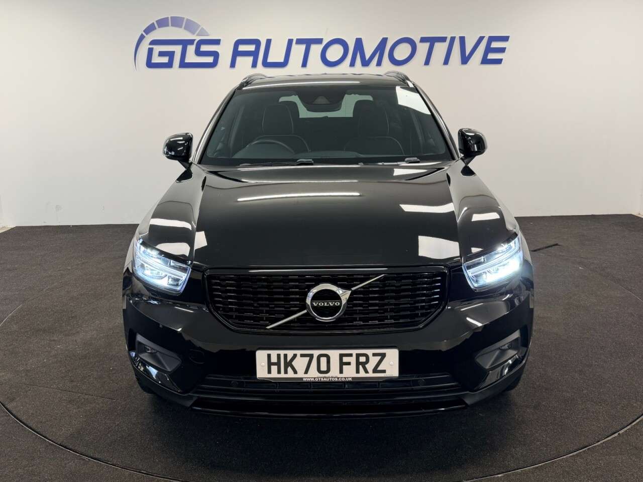 2020 VOLVO XC40 2020 VOLVO XC40