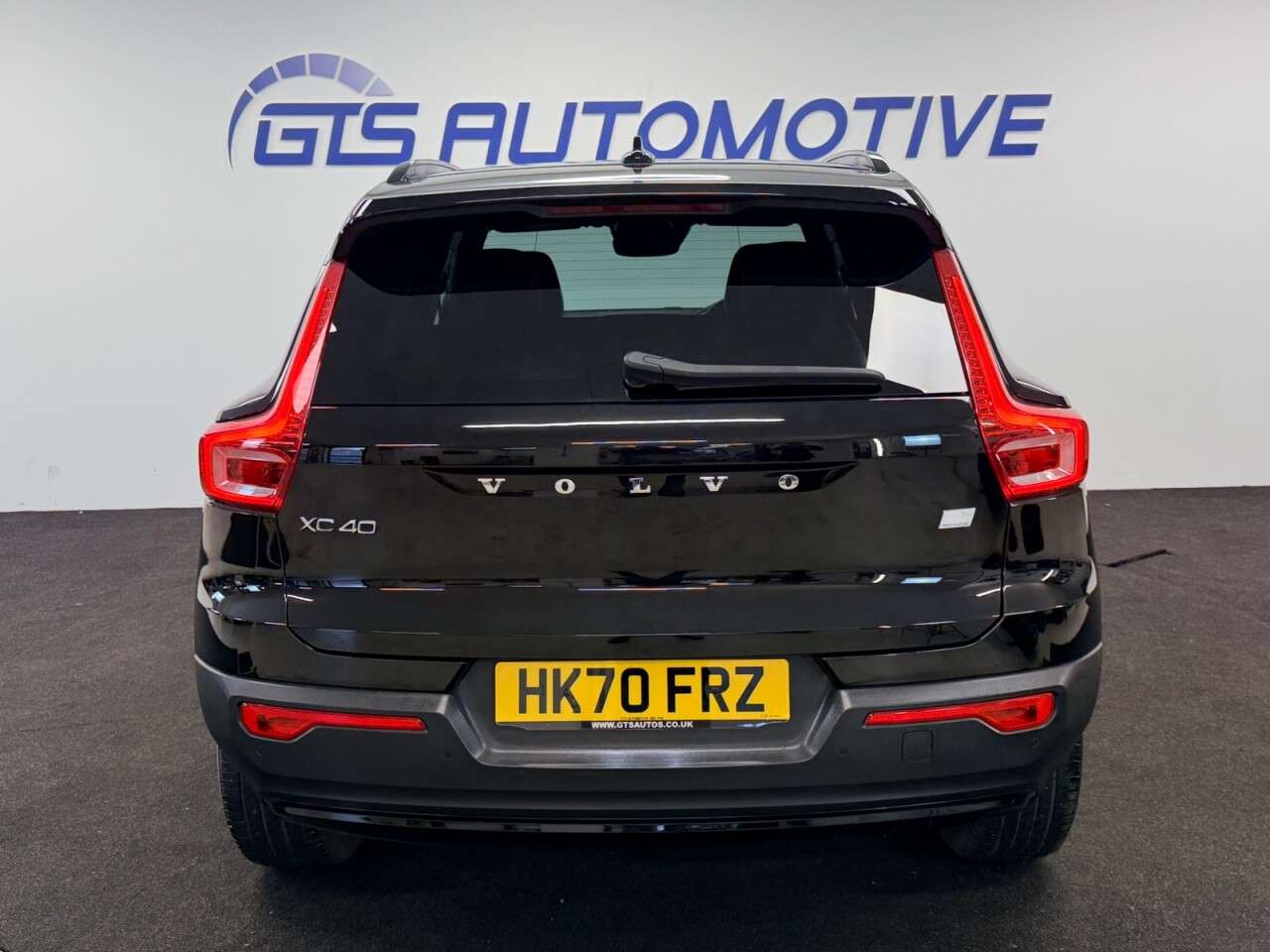 2020 VOLVO XC40 2020 VOLVO XC40