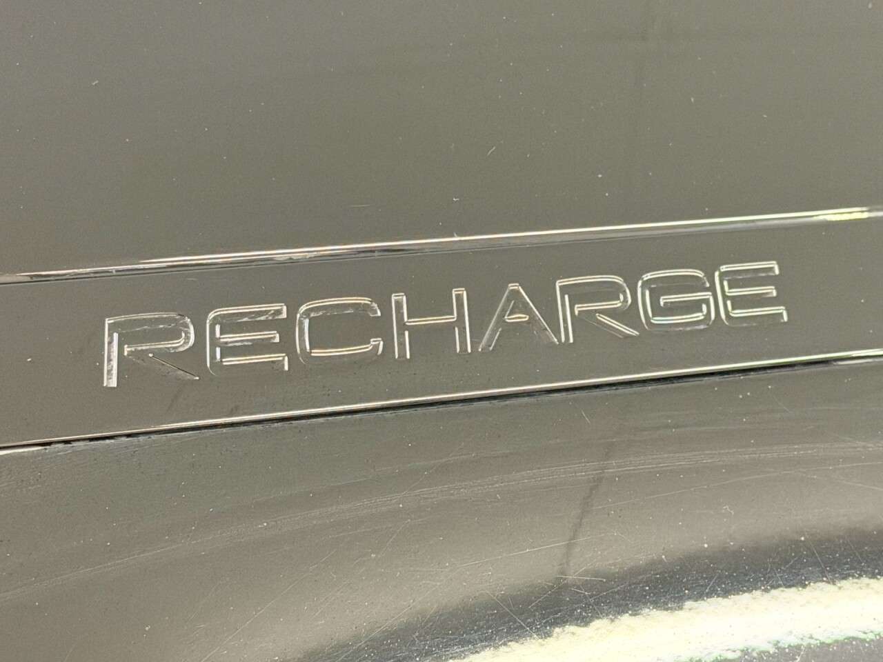 2020 VOLVO XC40 2020 VOLVO XC40