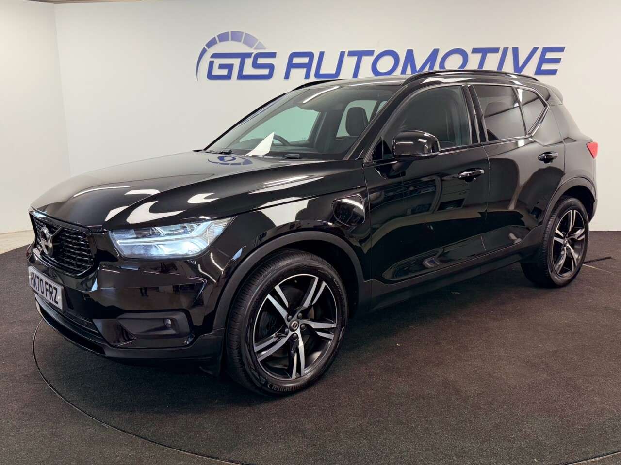 2020 VOLVO XC40 2020 VOLVO XC40