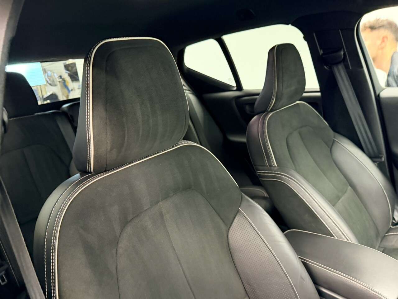 2020 VOLVO XC40 2020 VOLVO XC40