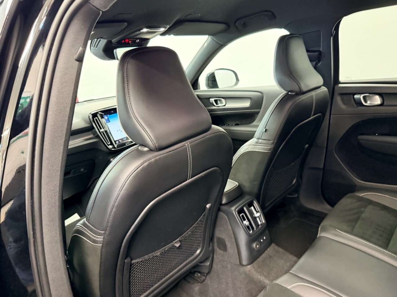 2020 VOLVO XC40 2020 VOLVO XC40