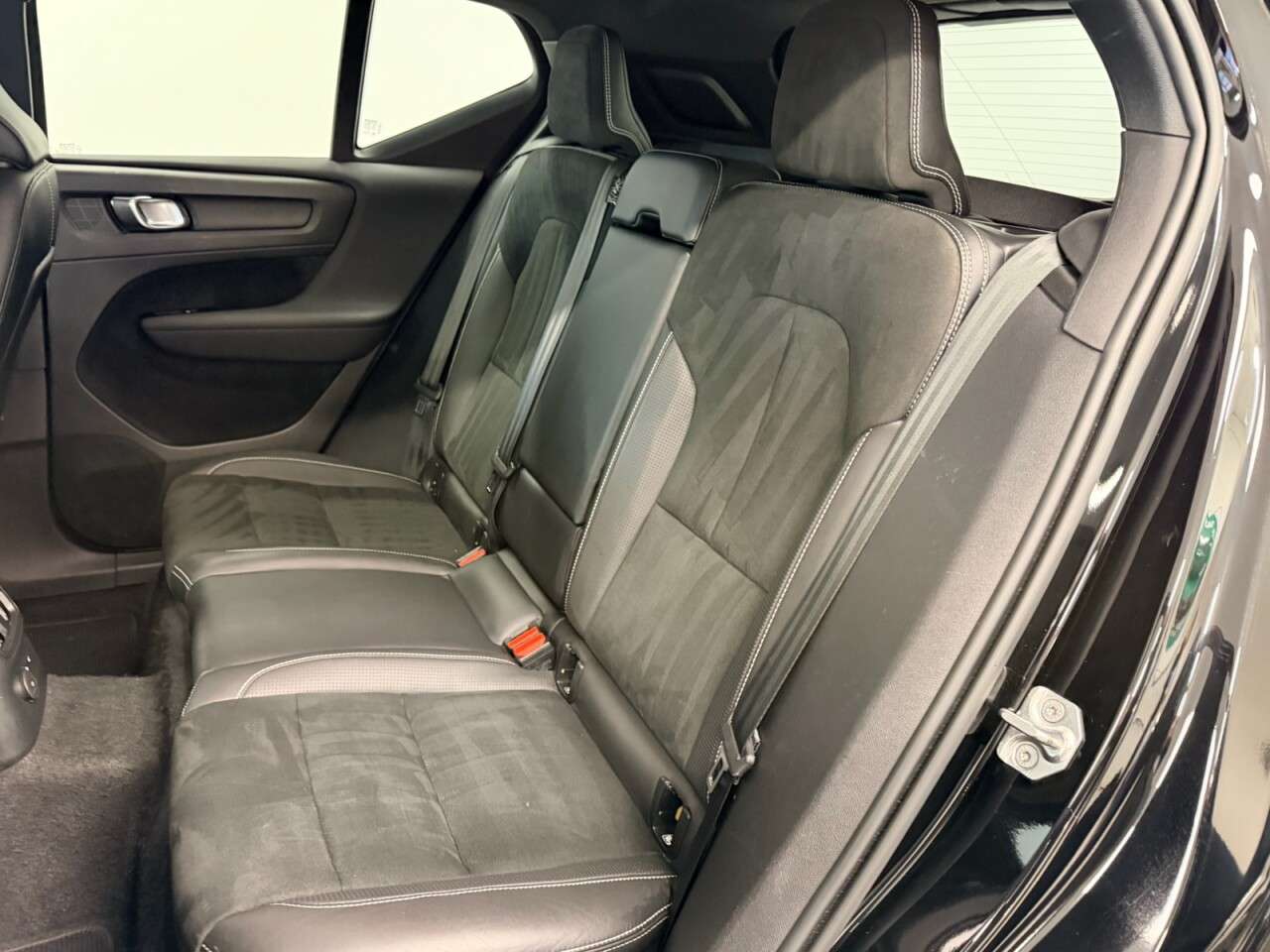 2020 VOLVO XC40 2020 VOLVO XC40