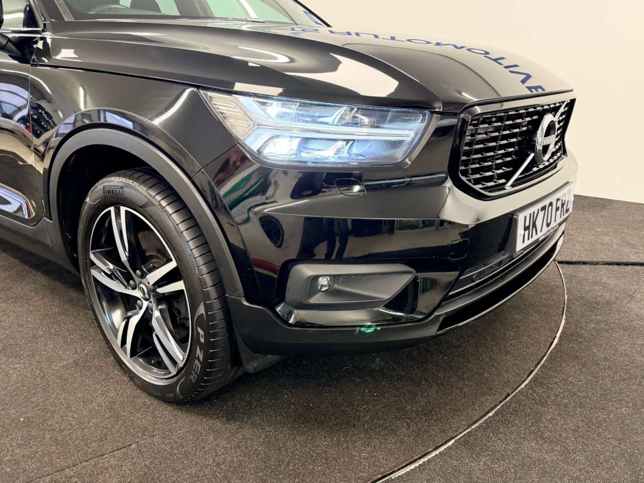 2020 VOLVO XC40 2020 VOLVO XC40