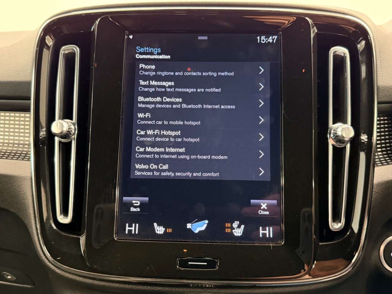 2020 VOLVO XC40 2020 VOLVO XC40