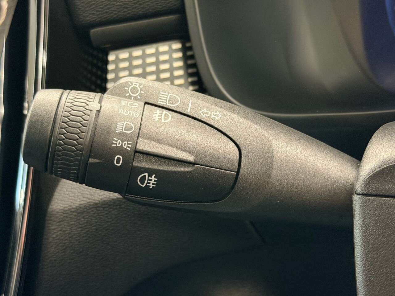 2020 VOLVO XC40 2020 VOLVO XC40