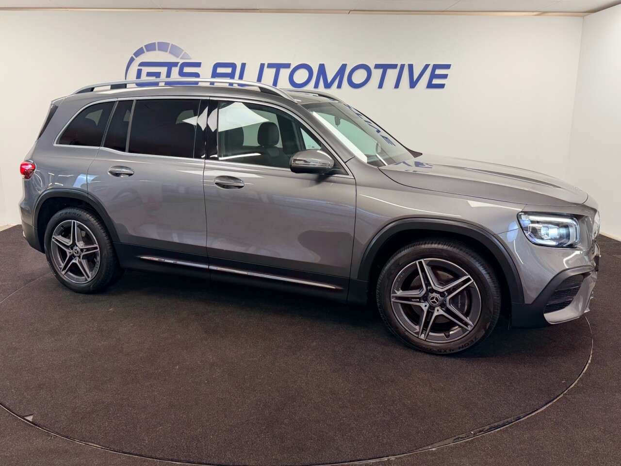 A 2022 MERCEDES-BENZ GLB GLB200 AMG LINE 7G-DCT AUTO 165 BHP + 7 SEATS + SAT NAV + CAMERA SIX MONTH A 2022 MERCEDES-BENZ GLB GLB200 AMG LINE 7G-DCT AUTO 165 BHP + 7 SEATS + SAT NAV + CAMERA SIX MONTH