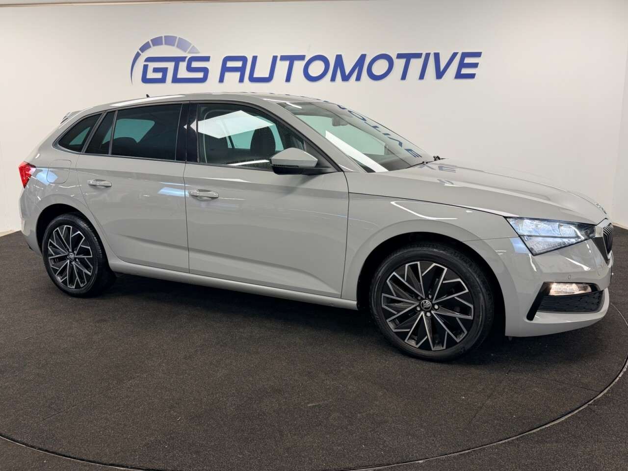 A 2020 SKODA SCALA 1.5 TSI SE L FIVE DOOR 150 BHP + SAT NAV + PARKING SENSORS + APPLE CAR PLAY A 2020 SKODA SCALA 1.5 TSI SE L FIVE DOOR 150 BHP + SAT NAV + PARKING SENSORS + APPLE CAR PLAY