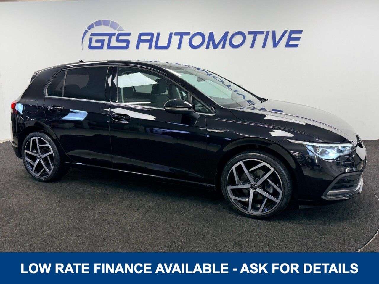 A 2020 VOLKSWAGEN GOLF 1.5 eTSI MHEV HYBRID STYLE FIVE DOOR DSG AUTO 150 BHP + SAT NAV + 18in ALLO A 2020 VOLKSWAGEN GOLF 1.5 eTSI MHEV HYBRID STYLE FIVE DOOR DSG AUTO 150 BHP + SAT NAV + 18in ALLO