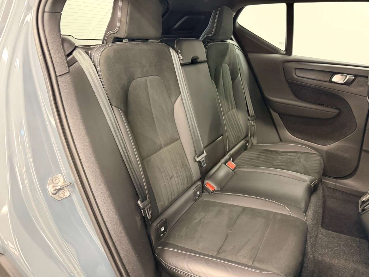 2020 VOLVO XC40 2020 VOLVO XC40