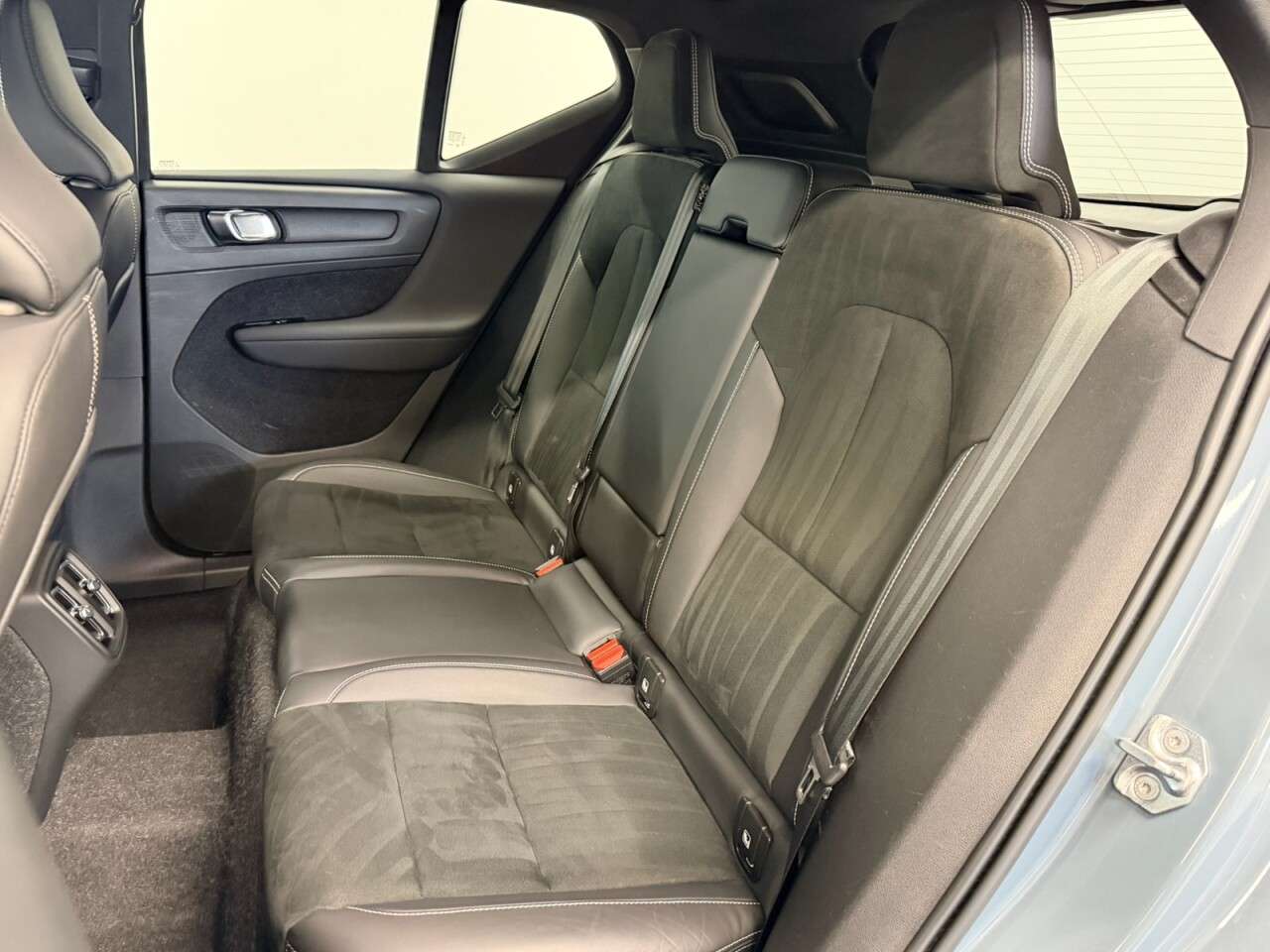 2020 VOLVO XC40 2020 VOLVO XC40