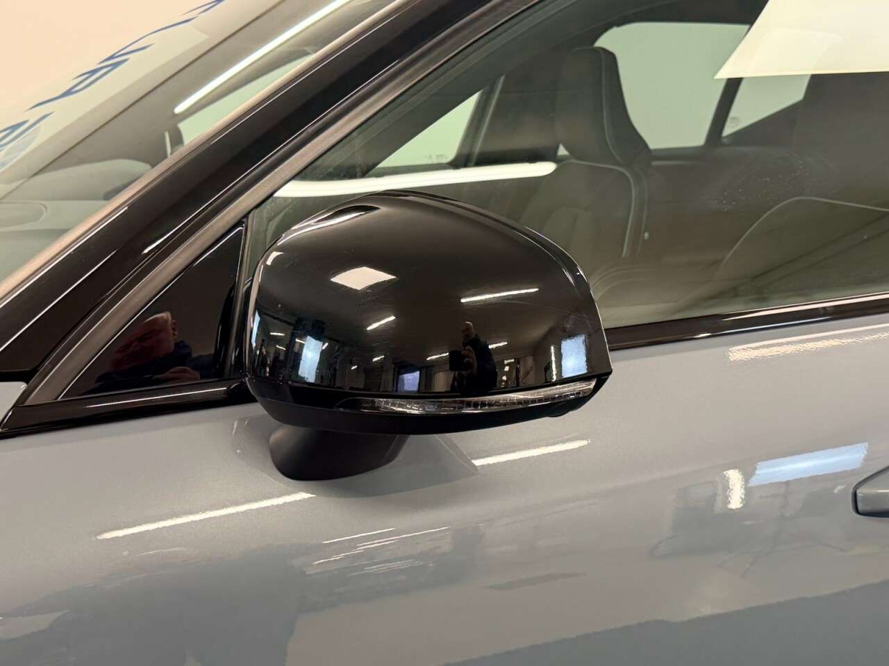 2020 VOLVO XC40 2020 VOLVO XC40