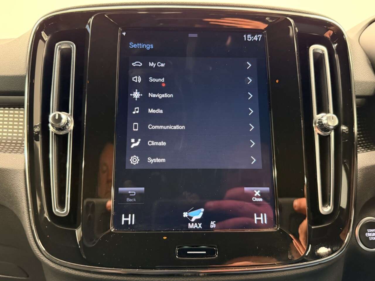 2020 VOLVO XC40 2020 VOLVO XC40