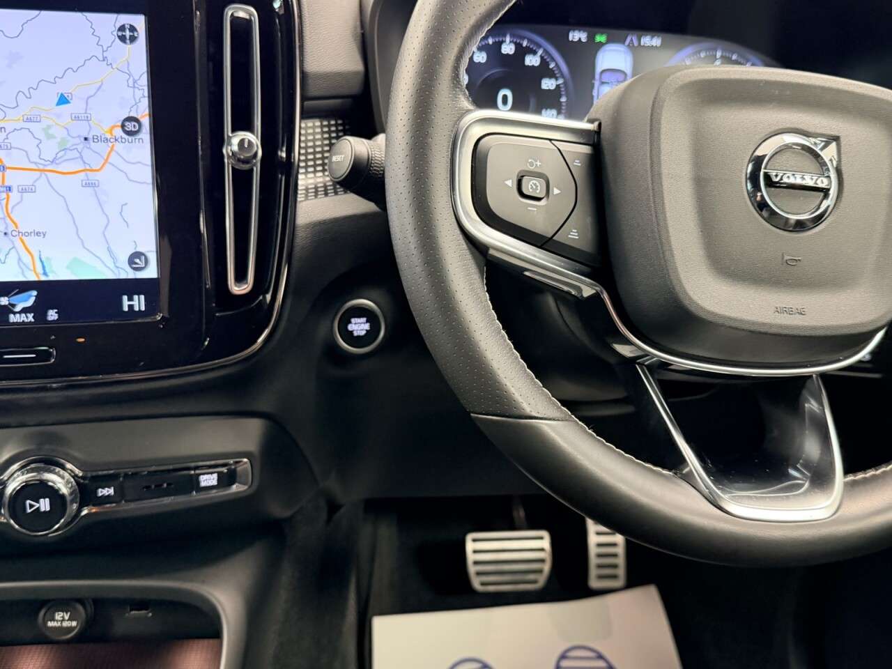 2020 VOLVO XC40 2020 VOLVO XC40