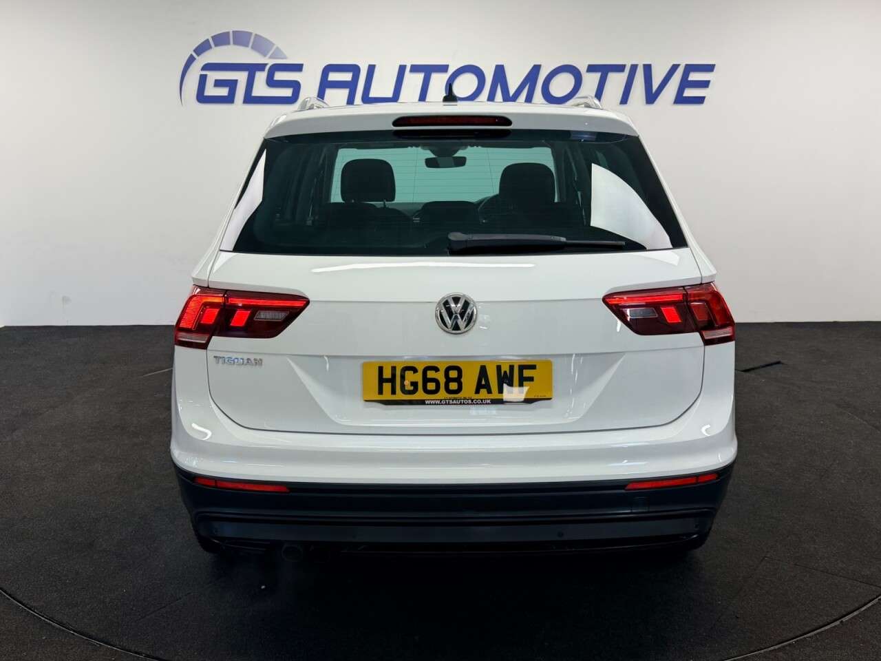 2018 VOLKSWAGEN TIGUAN 2018 VOLKSWAGEN TIGUAN