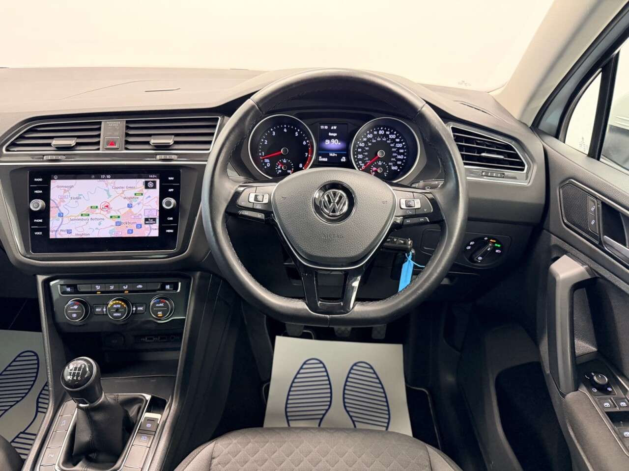 2018 VOLKSWAGEN TIGUAN 2018 VOLKSWAGEN TIGUAN