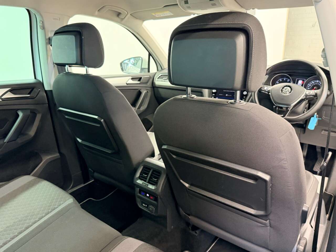 2018 VOLKSWAGEN TIGUAN 2018 VOLKSWAGEN TIGUAN