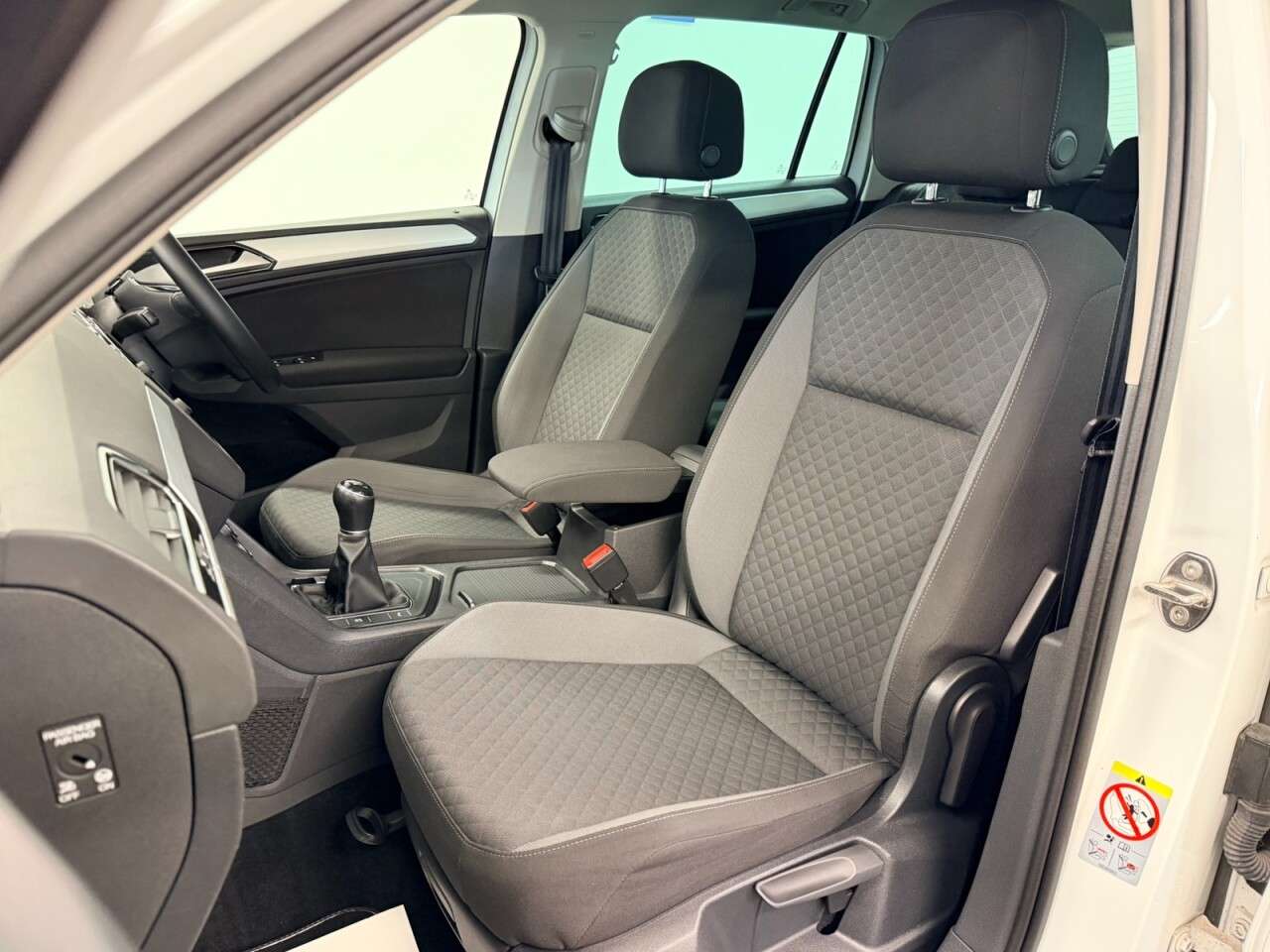 2018 VOLKSWAGEN TIGUAN 2018 VOLKSWAGEN TIGUAN