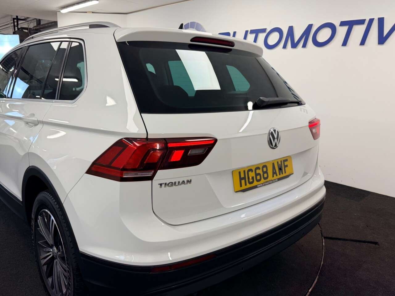 2018 VOLKSWAGEN TIGUAN 2018 VOLKSWAGEN TIGUAN