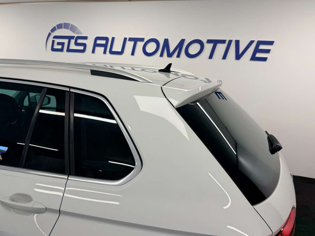 2018 VOLKSWAGEN TIGUAN 2018 VOLKSWAGEN TIGUAN