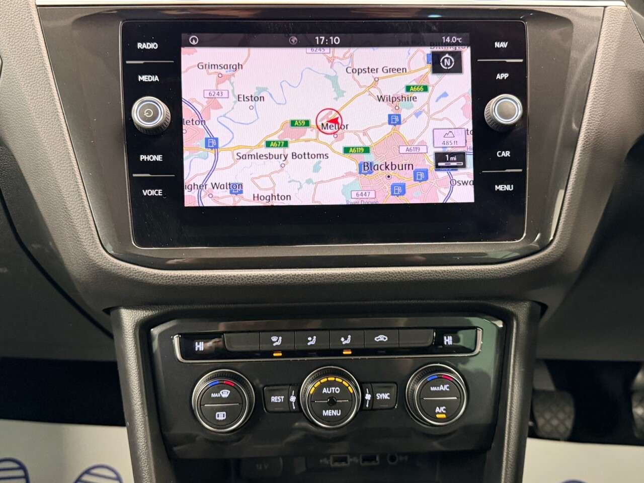 2018 VOLKSWAGEN TIGUAN 2018 VOLKSWAGEN TIGUAN