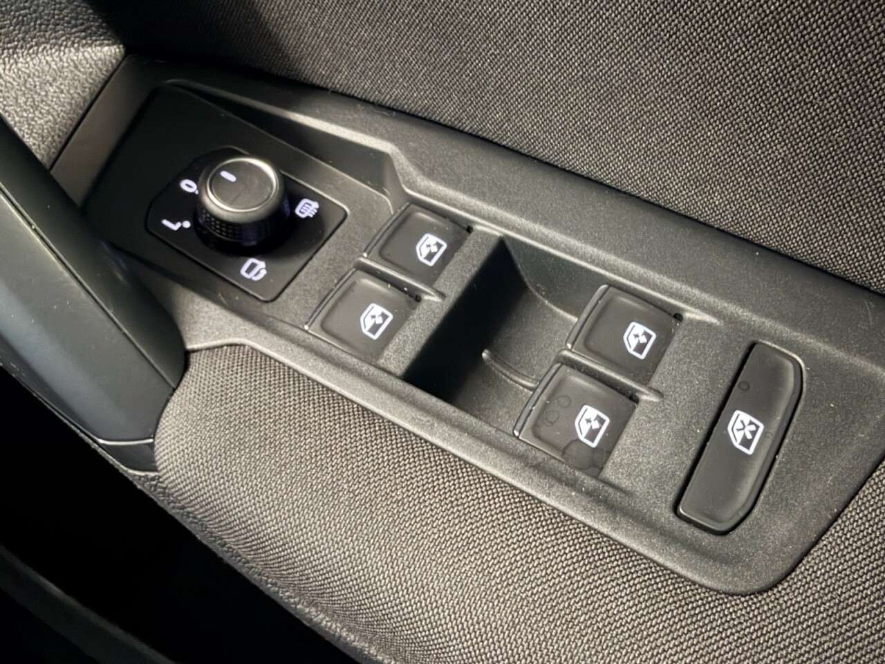 2018 VOLKSWAGEN TIGUAN 2018 VOLKSWAGEN TIGUAN