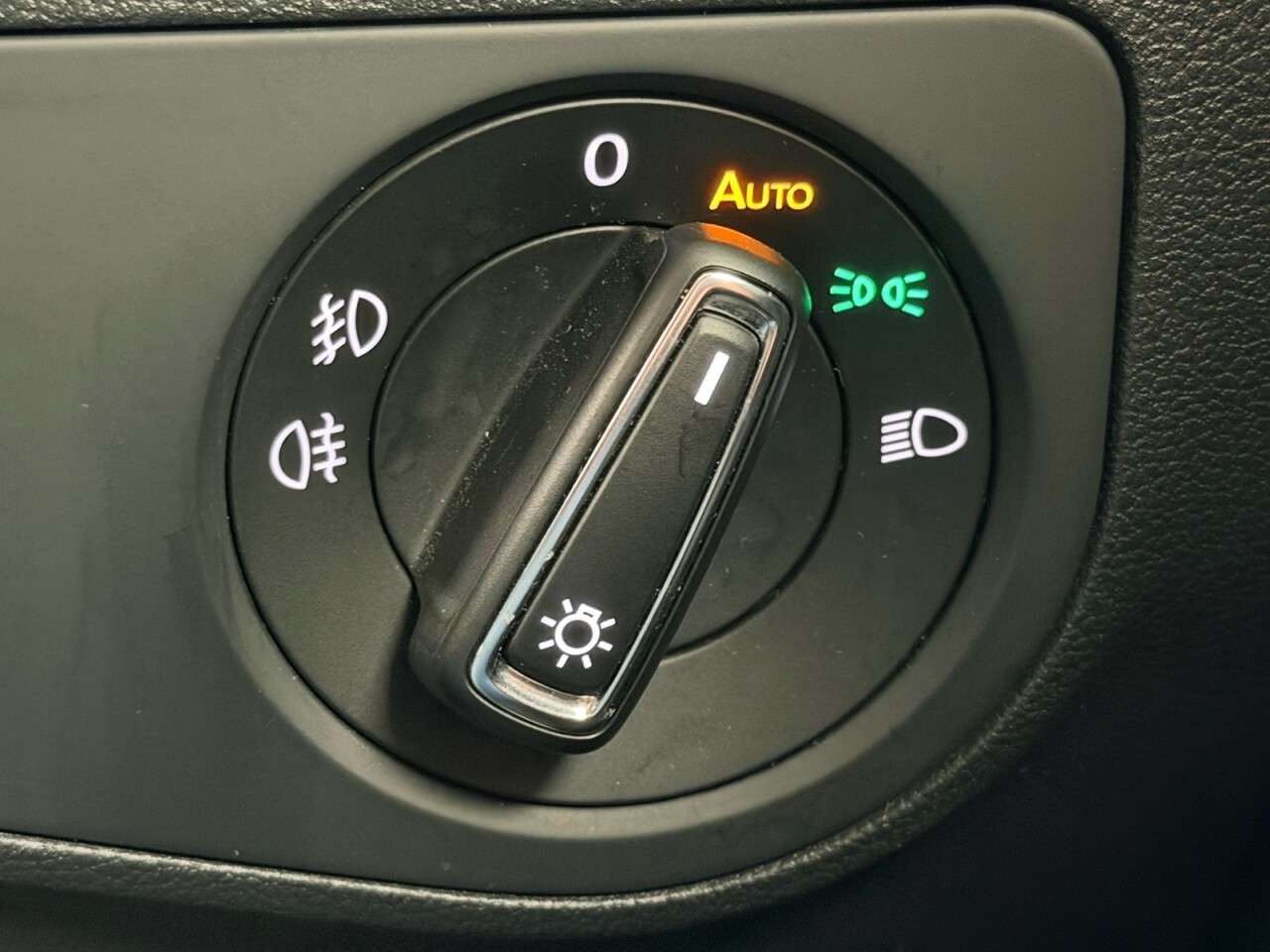 2018 VOLKSWAGEN TIGUAN 2018 VOLKSWAGEN TIGUAN