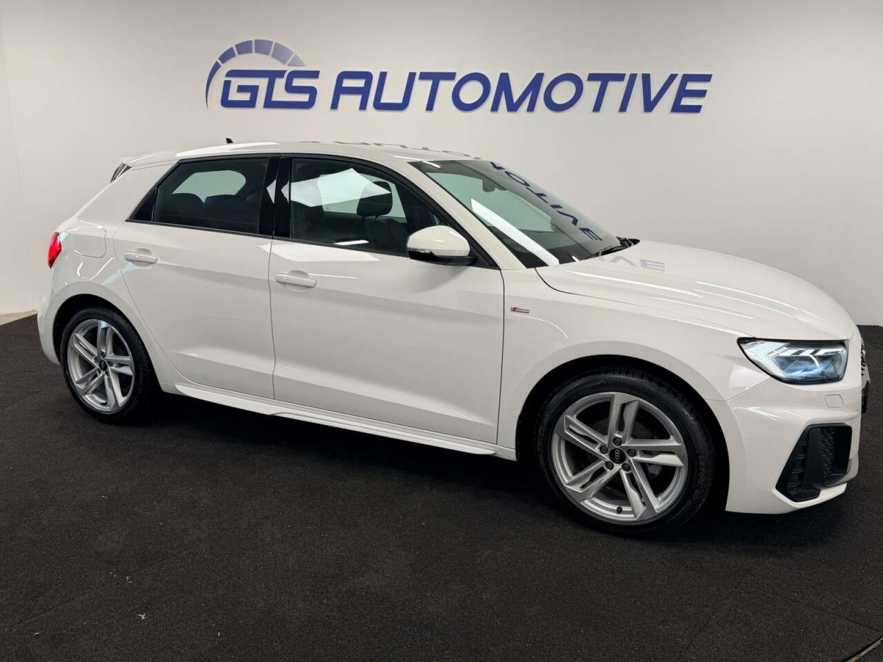 2022 AUDI A1 2022 AUDI A1