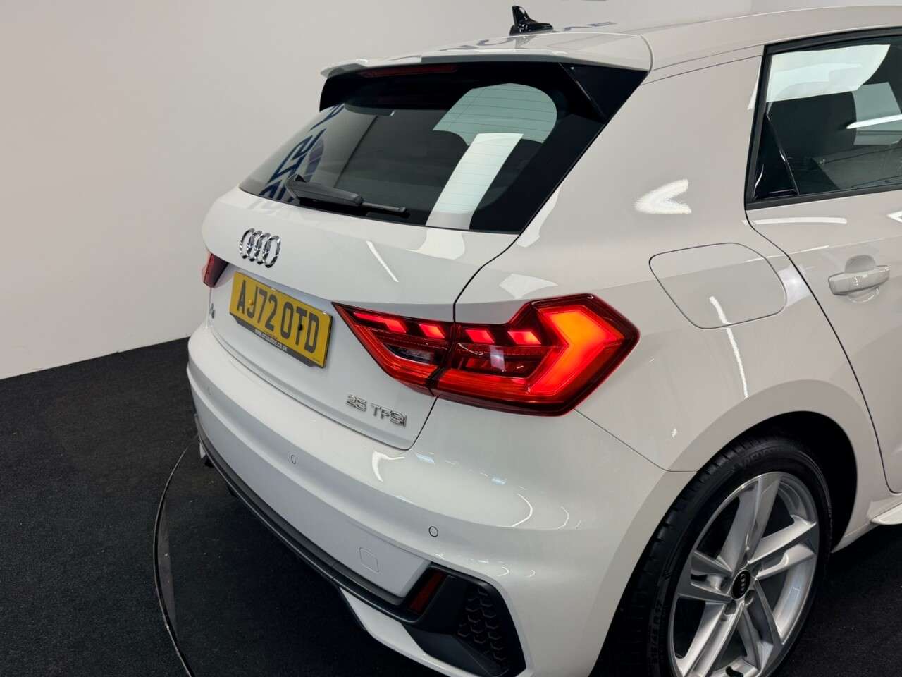 2022 AUDI A1 2022 AUDI A1