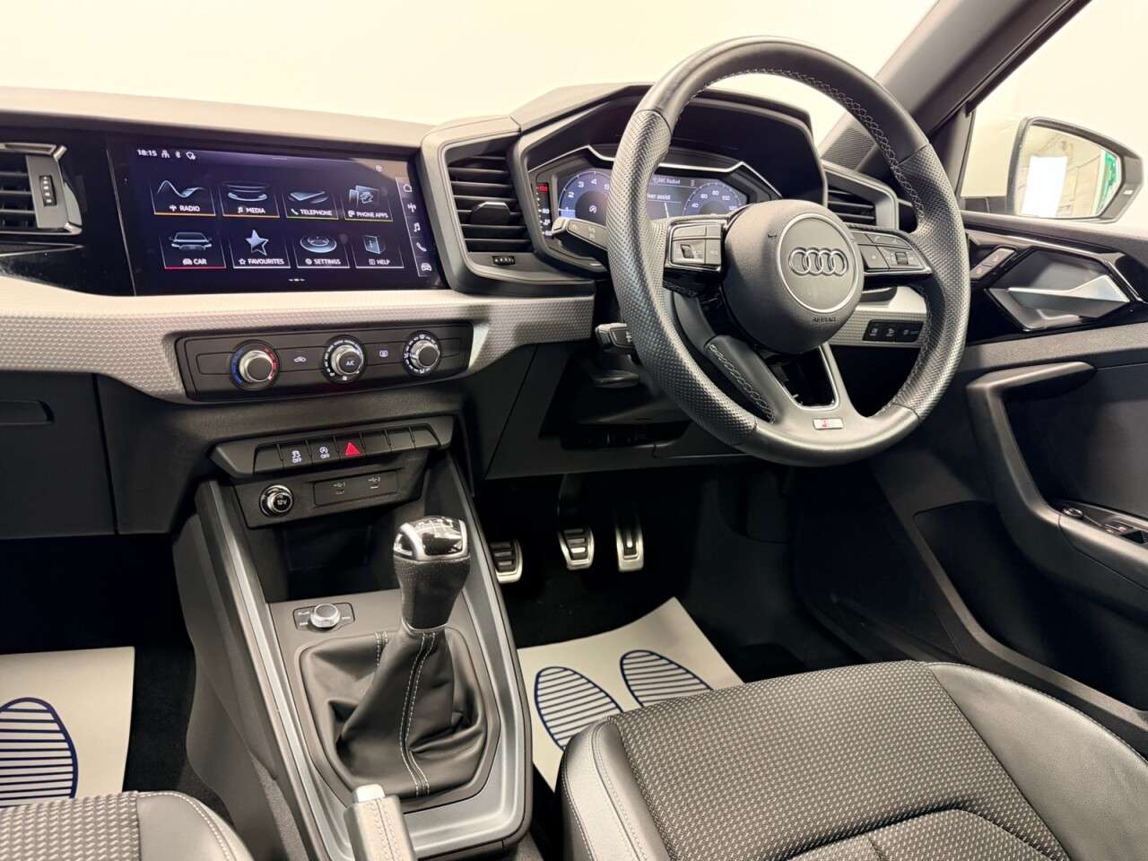 2022 AUDI A1 2022 AUDI A1
