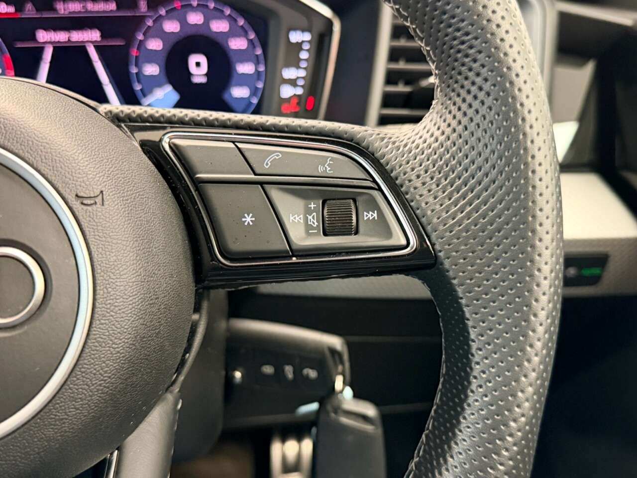 2022 AUDI A1 2022 AUDI A1