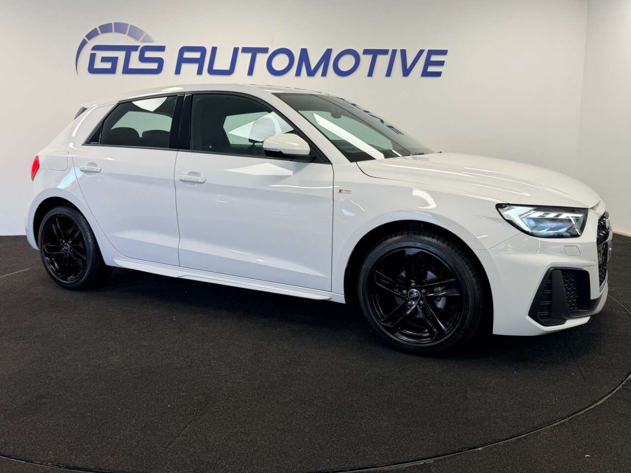 2022 AUDI A1 2022 AUDI A1