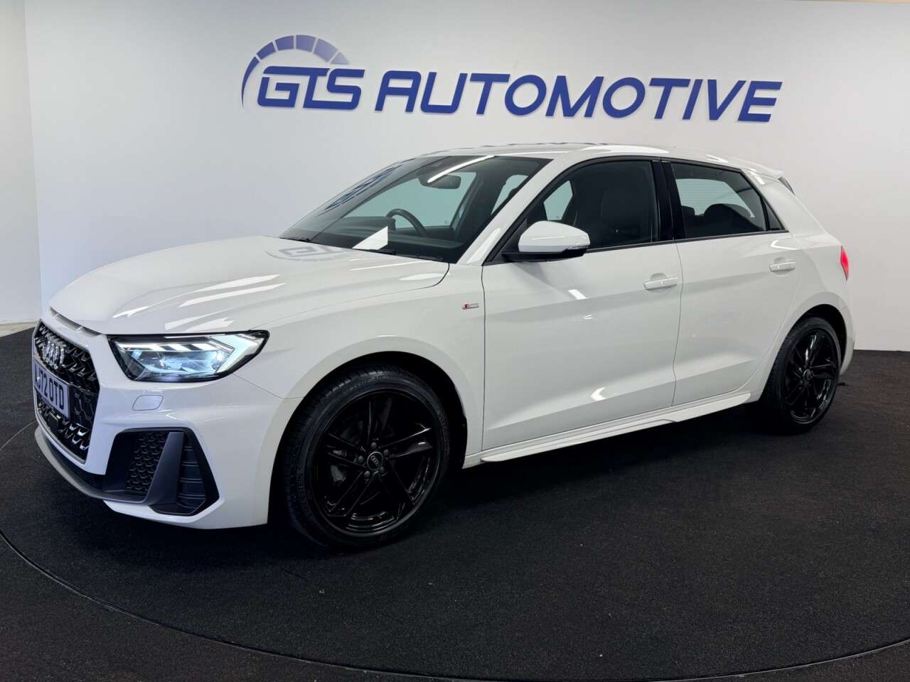 2022 AUDI A1 2022 AUDI A1
